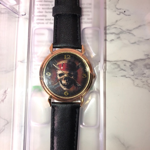 Pirates of the Caribbean Watch Tides 2011 Walt Disney Special Edition NEW